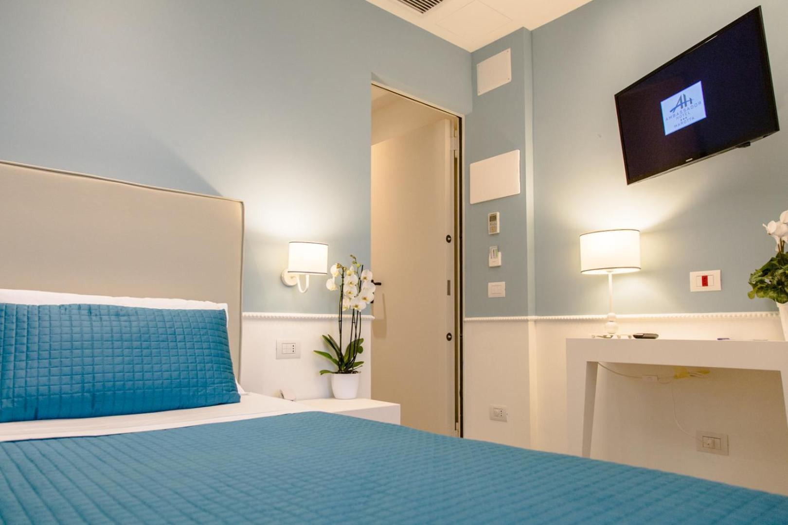 Hotel Ambassador Марота Екстериор снимка